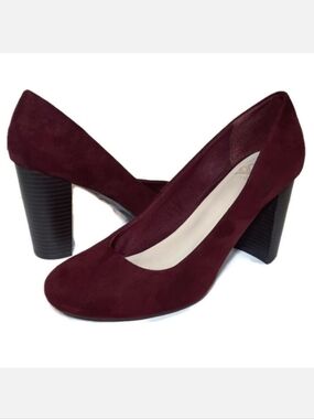Fergalicious Dandy Velvet Round Toe Chunky Heels Purple Womens Size 8